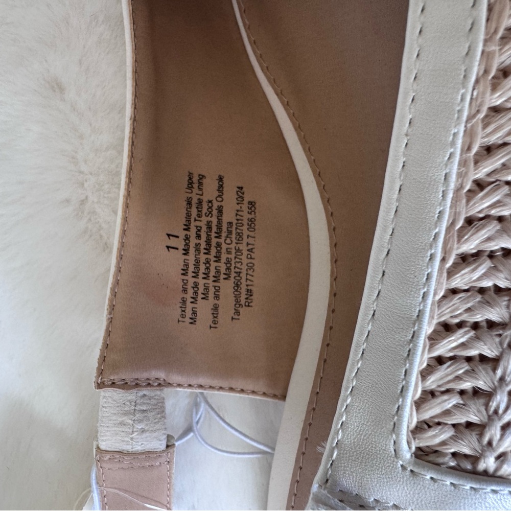 A New Day Women's Woven Cream and Tan kitten heel shoes Size 11 - Picture 3 of 6